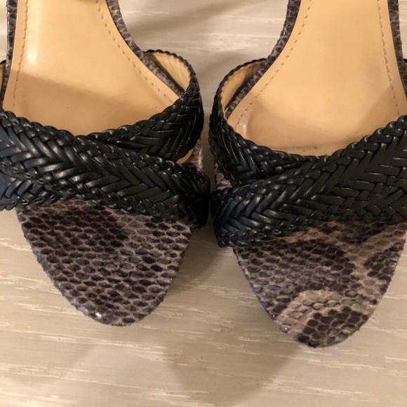 Leather and embossed snakeskin sandals - Picture 4 of 6